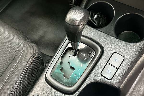 2021 Toyota HILUX SR (4x4) GUN126R FACELIFT 4X4