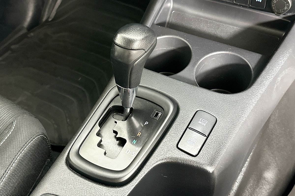 2019 Toyota HILUX SR (4x4) GUN126R MY19 4X4