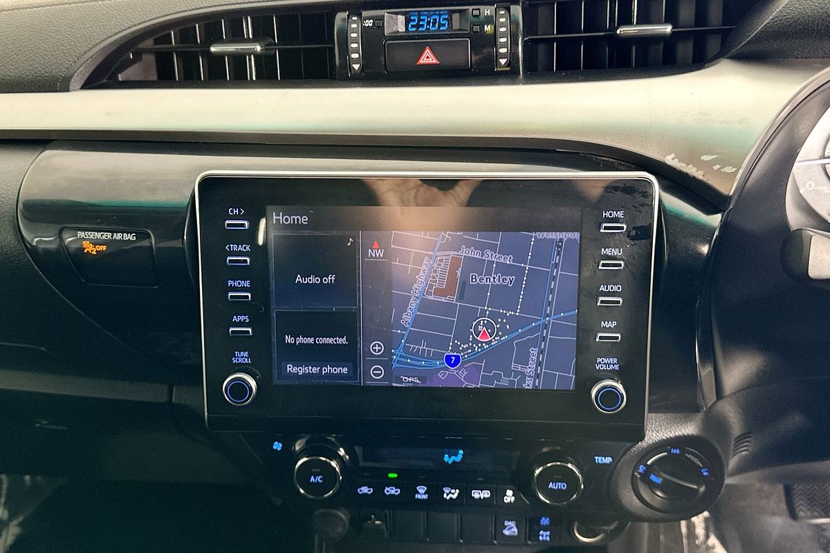 2021 Toyota HILUX SR5 (4x4) GUN126R FACELIFT 4X4