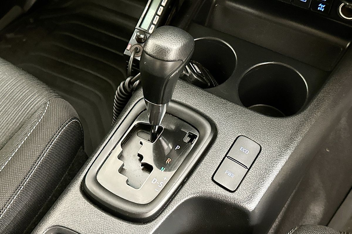 2022 Toyota HILUX SR (4x4) GUN126R 4X4