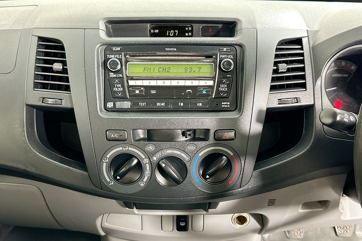 2011 Toyota HILUX SR KUN16R MY12 REAR WHEEL DRIVE