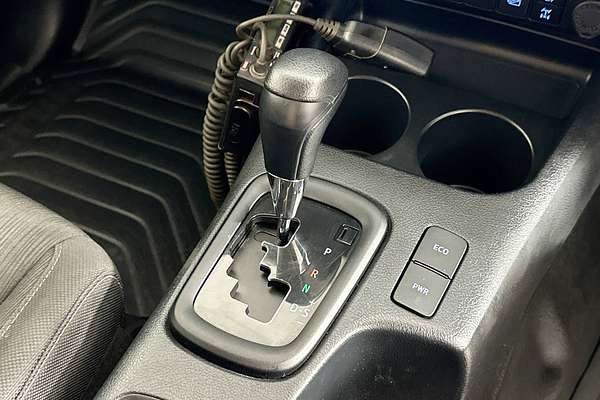 2024 Toyota HILUX SR (4x4) GUN126R 4X4