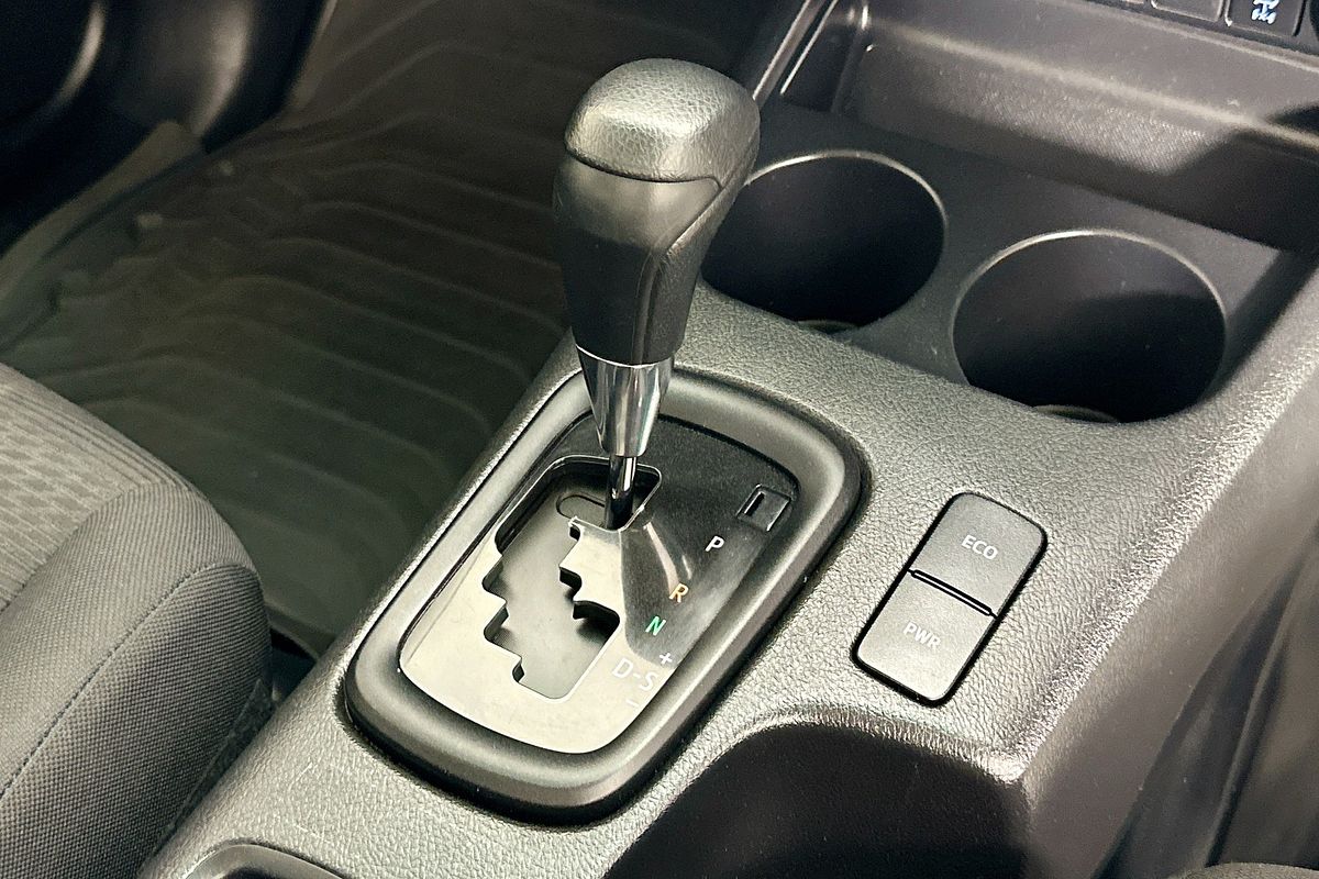 2021 Toyota HILUX SR (4x4) GUN126R 4X4