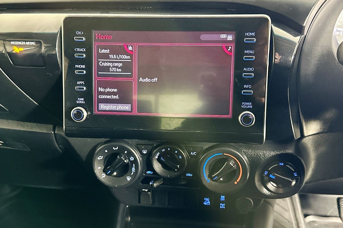 2021 Toyota HILUX SR (4x4) GUN126R FACELIFT 4X4