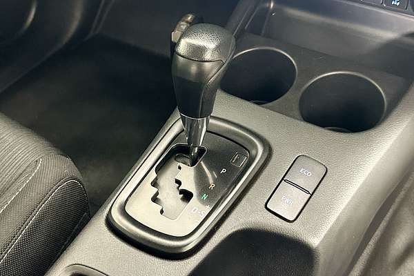 2022 Toyota HILUX SR (4x4) GUN126R 4X4