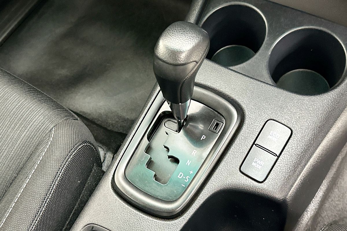 2020 Toyota HILUX SR (4x4) GUN126R MY19 UPGRADE 4X4