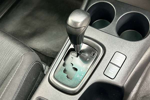 2020 Toyota HILUX SR (4x4) GUN126R MY19 UPGRADE 4X4