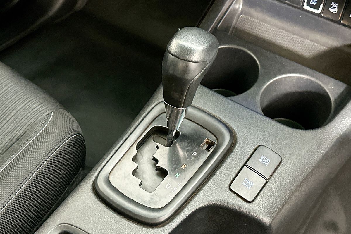 2020 Toyota HILUX SR (4x4) GUN126R MY19 UPGRADE 4X4