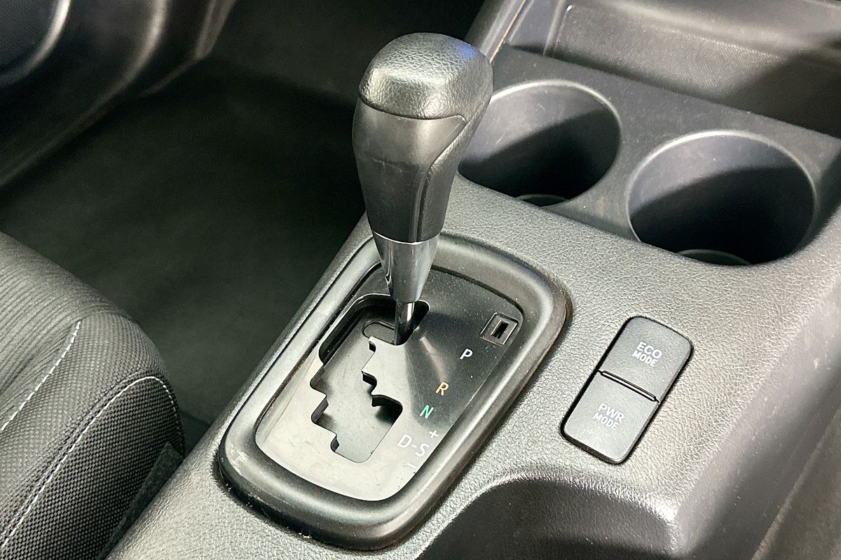 2020 Toyota HILUX SR (4x4) GUN126R MY19 UPGRADE 4X4