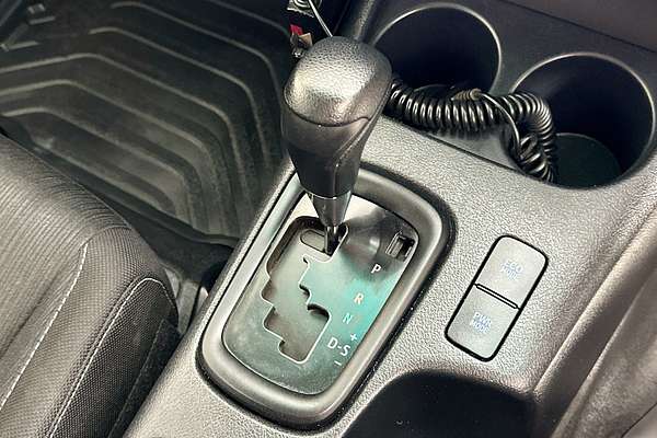 2021 Toyota HILUX SR (4x4) GUN126R FACELIFT 4X4