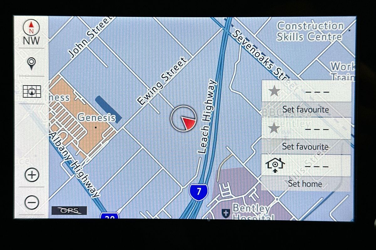 2021 Toyota HILUX SR5 (4x4) GUN126R FACELIFT 4X4