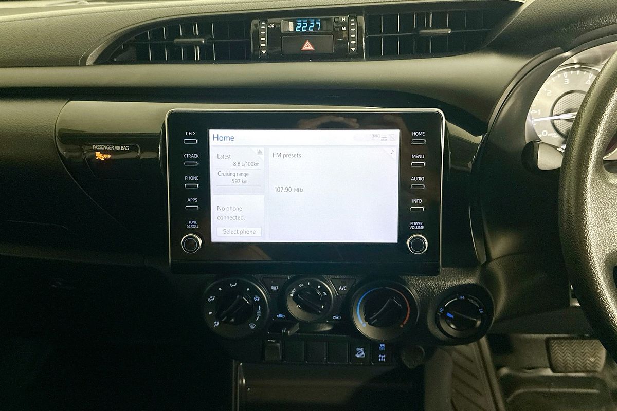 2022 Toyota HILUX SR (4x4) GUN126R 4X4