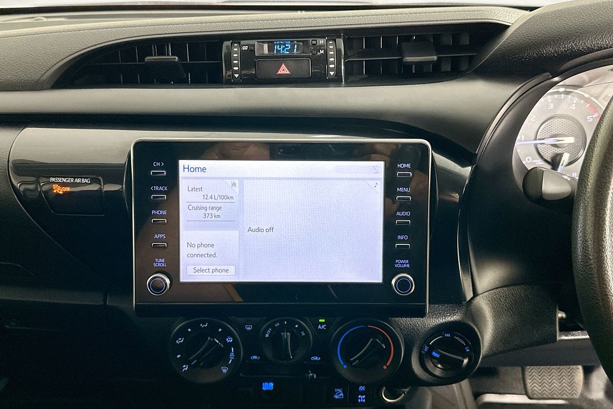 2021 Toyota HILUX SR (4x4) GUN126R FACELIFT 4X4