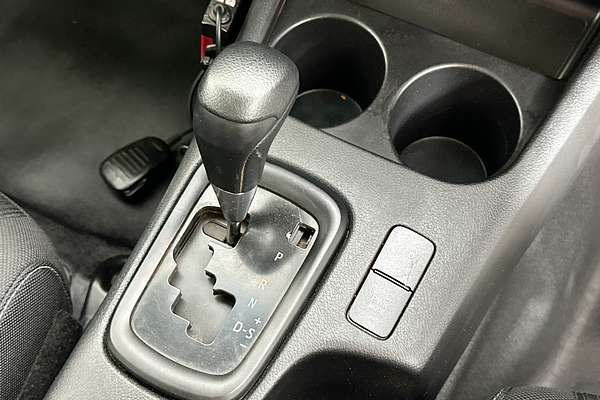 2020 Toyota HILUX SR (4x4) GUN126R MY19 UPGRADE 4X4