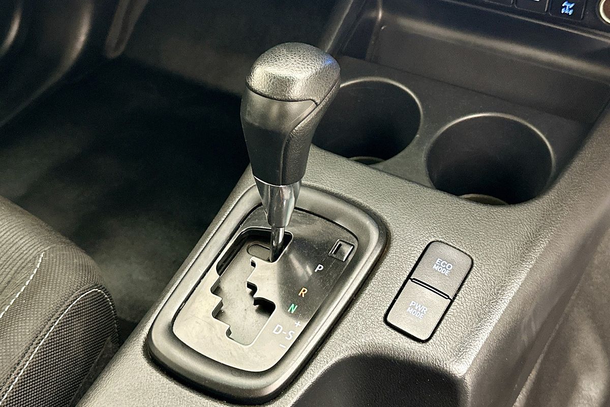 2021 Toyota HILUX SR (4x4) GUN126R 4X4