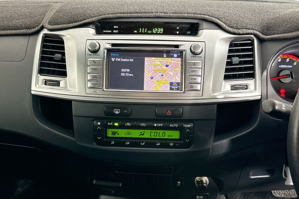 2015 Toyota HILUX SR5 (4x4) KUN26R MY14 4X4