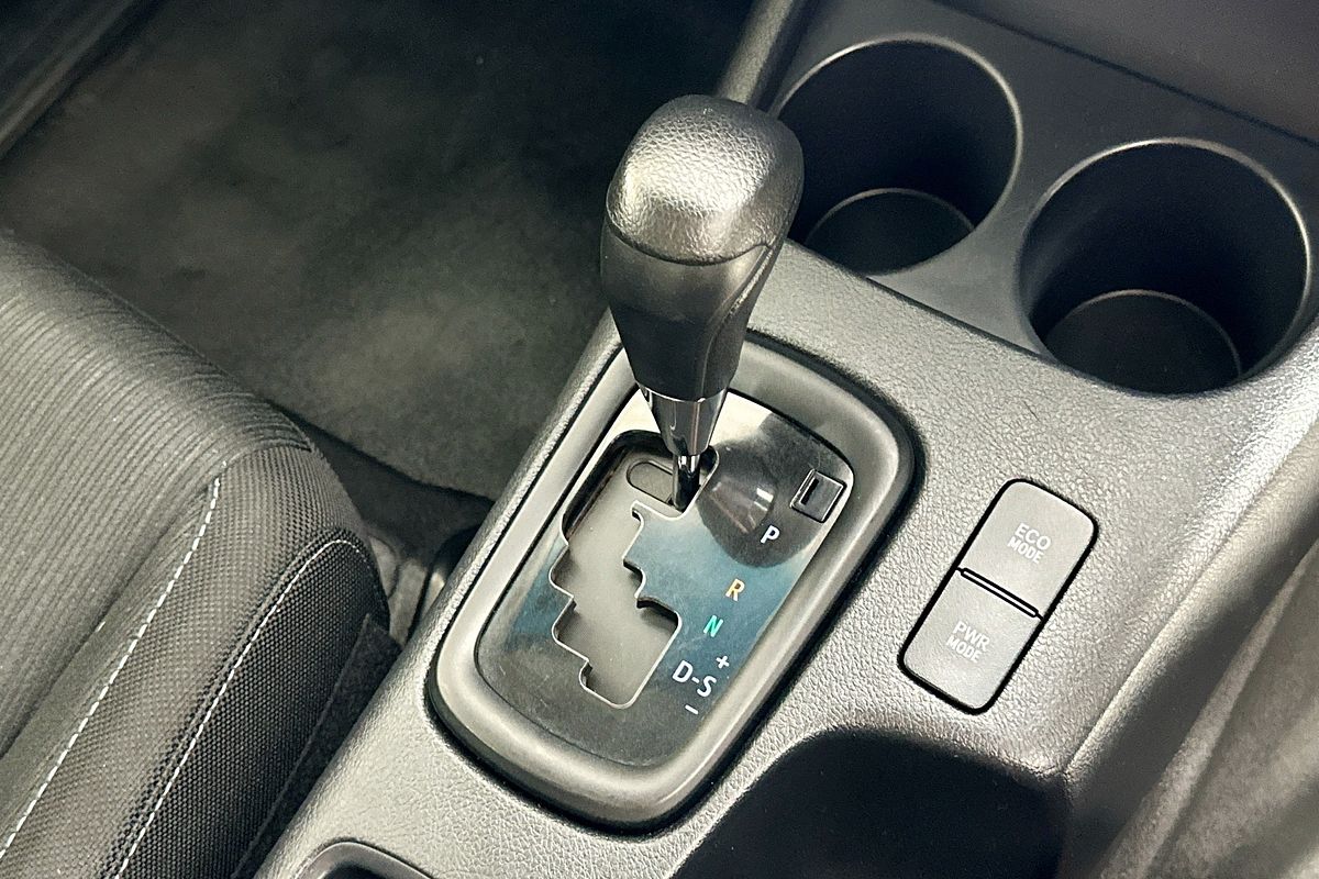 2021 Toyota HILUX SR (4x4) GUN126R FACELIFT 4X4