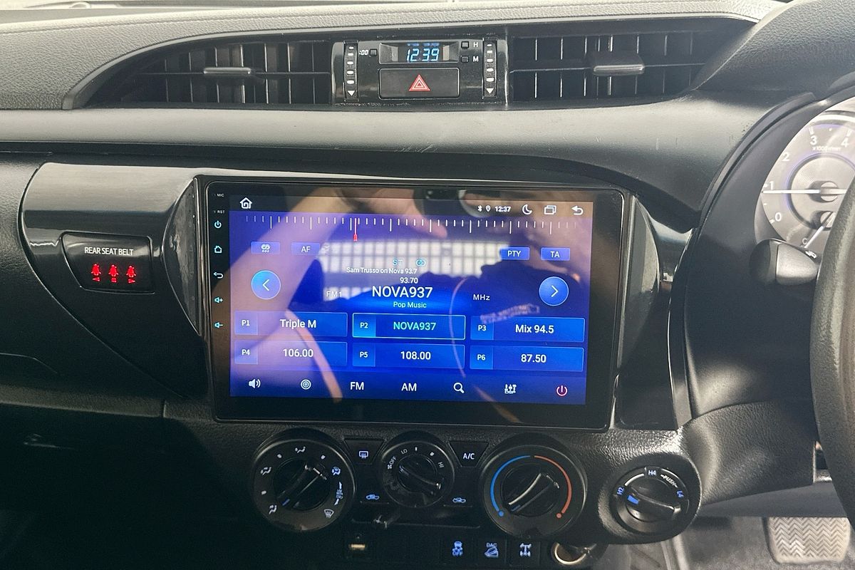 2018 Toyota HILUX SR (4x4) GUN126R MY19 4X4