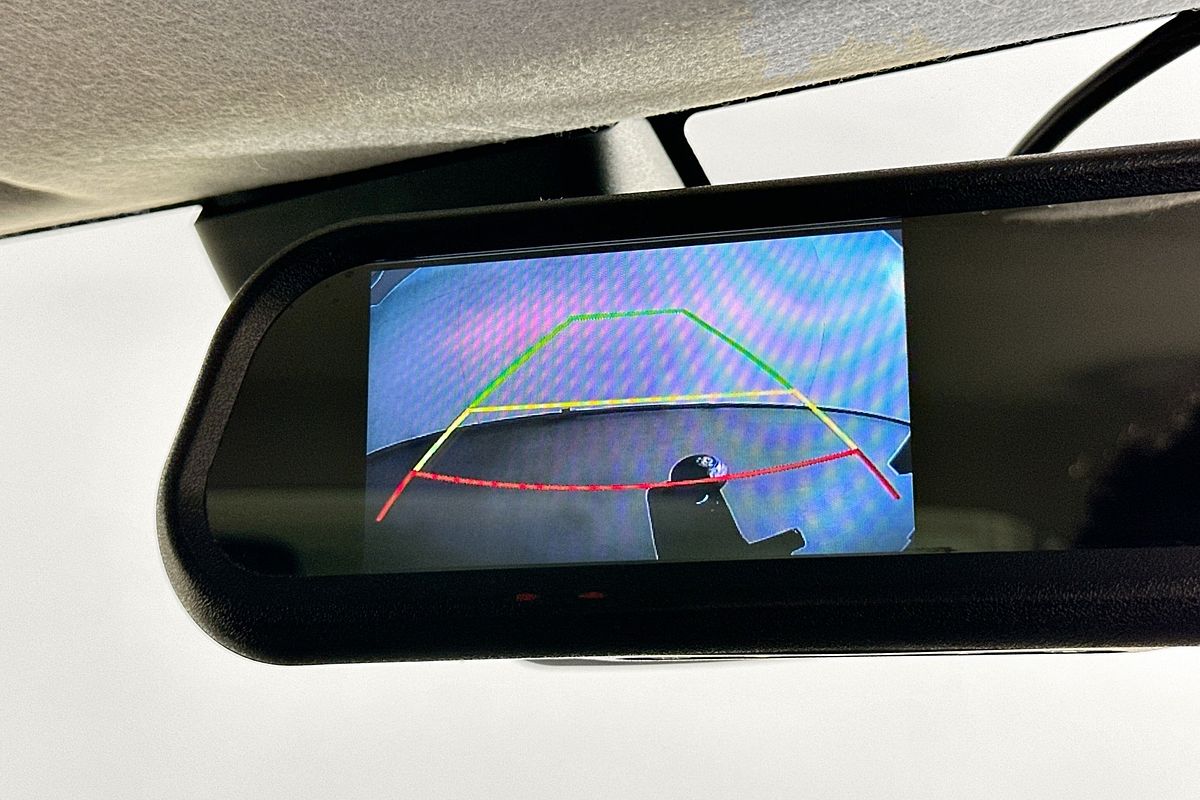 2020 Toyota HILUX SR (4x4) GUN126R FACELIFT 4X4