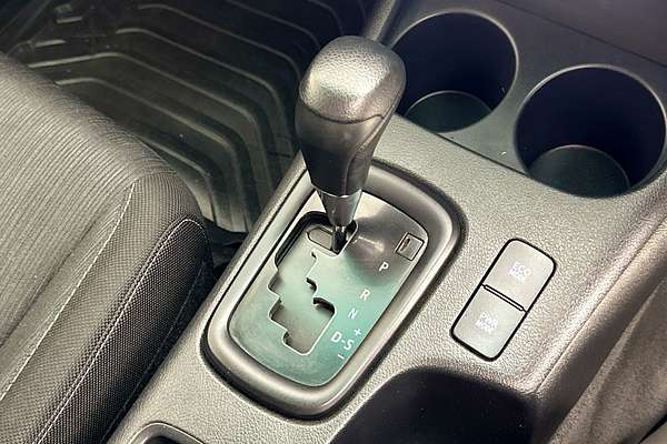 2021 Toyota HILUX SR (4x4) GUN126R FACELIFT 4X4