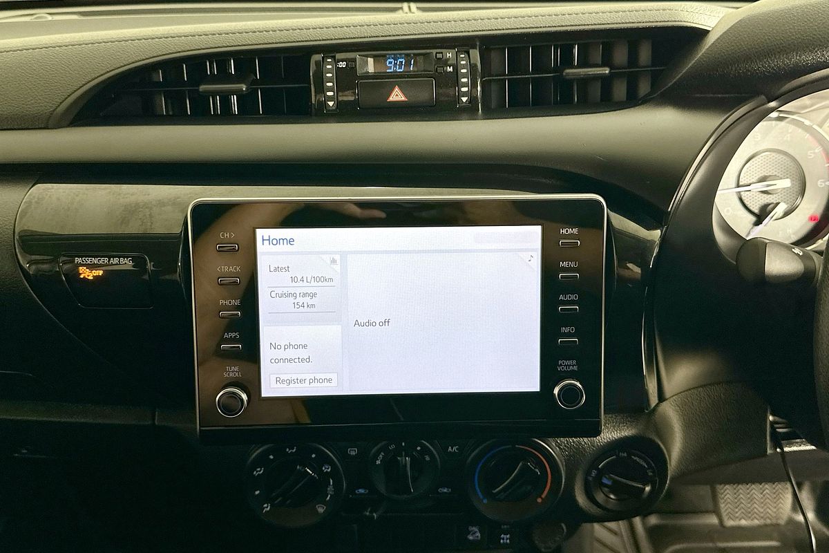 2021 Toyota HILUX SR (4x4) GUN126R FACELIFT 4X4