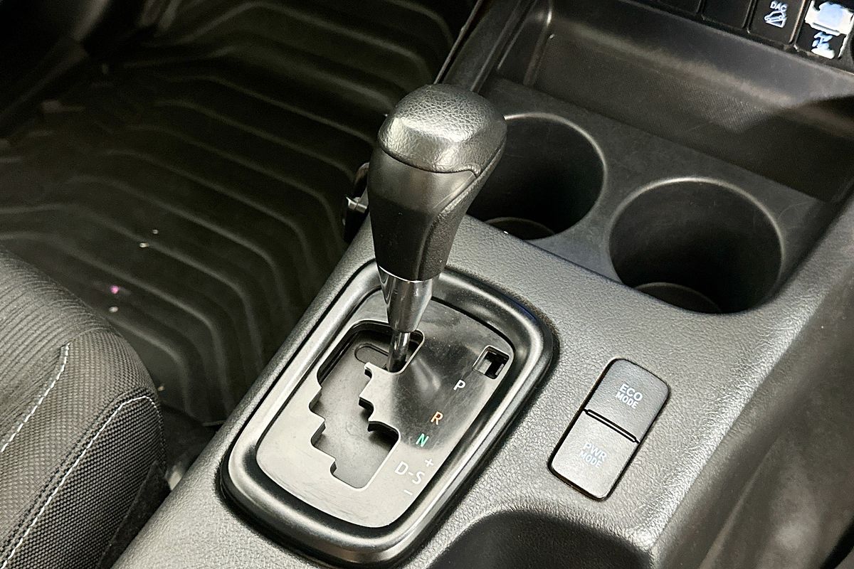 2021 Toyota HILUX SR (4x4) GUN126R 4X4