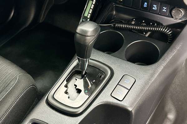 2019 Toyota HILUX SR (4x4) GUN126R MY19 4X4