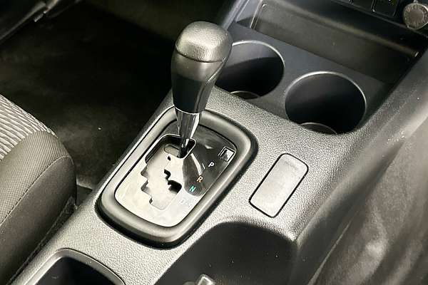 2021 Toyota HILUX WORKMATE (4x4) GUN125R FACELIFT 4X4