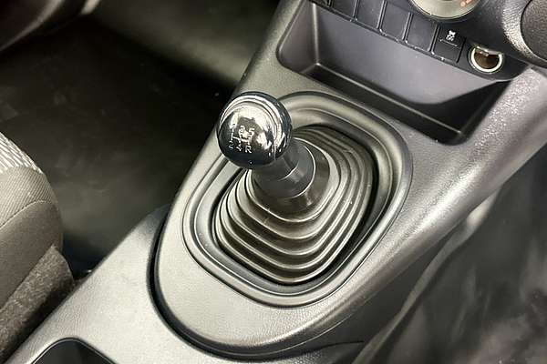 2021 Toyota HILUX WORKMATE (4x2) TGN121R 4x2