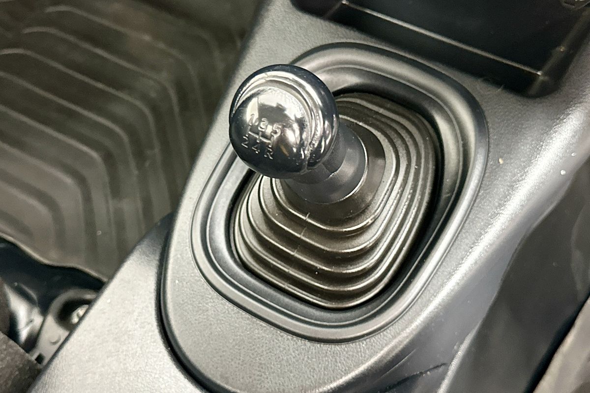 2020 Toyota HILUX WORKMATE TGN121R MY19 UPGRADE REAR WHEEL DRIVE