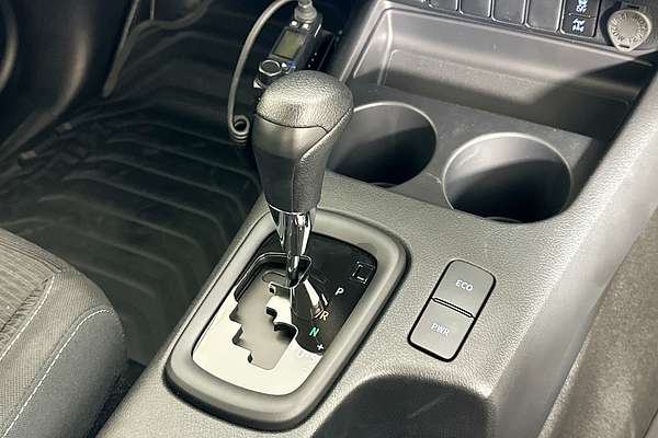 2025 Toyota Hilux SR (4x4) GUN126R RC 4X4