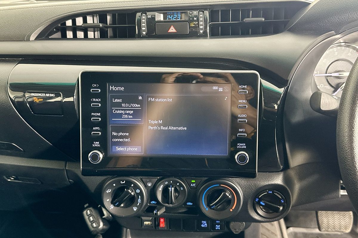 2024 Toyota HILUX SR (4x4) GUN126R 4X4