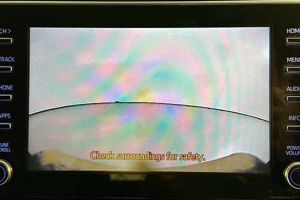 2020 Toyota Hilux SR (4x4) GUN126R FACELIFT 4X4