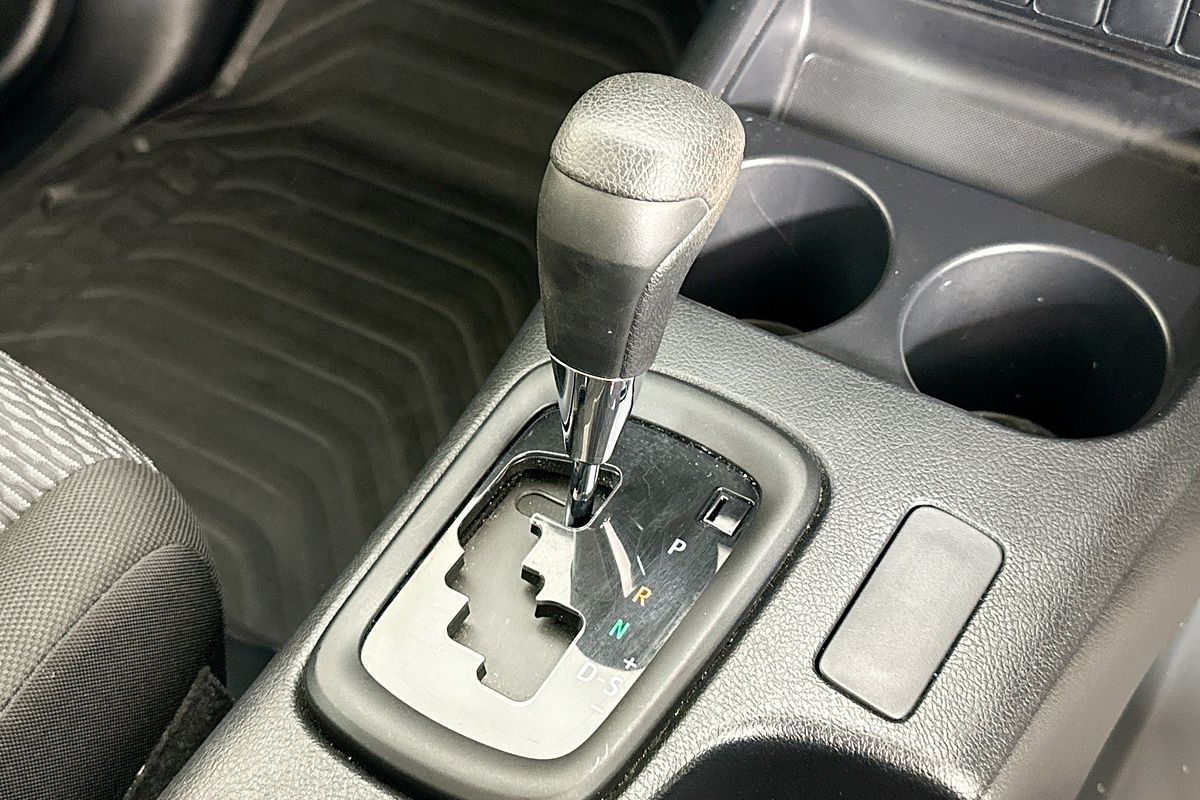 2024 Toyota HILUX WORKMATE (4x2) TGN121R REAR WHEEL DRIVE