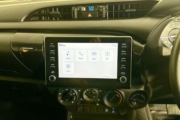 2022 Toyota HILUX SR (4x4) GUN126R 4X4