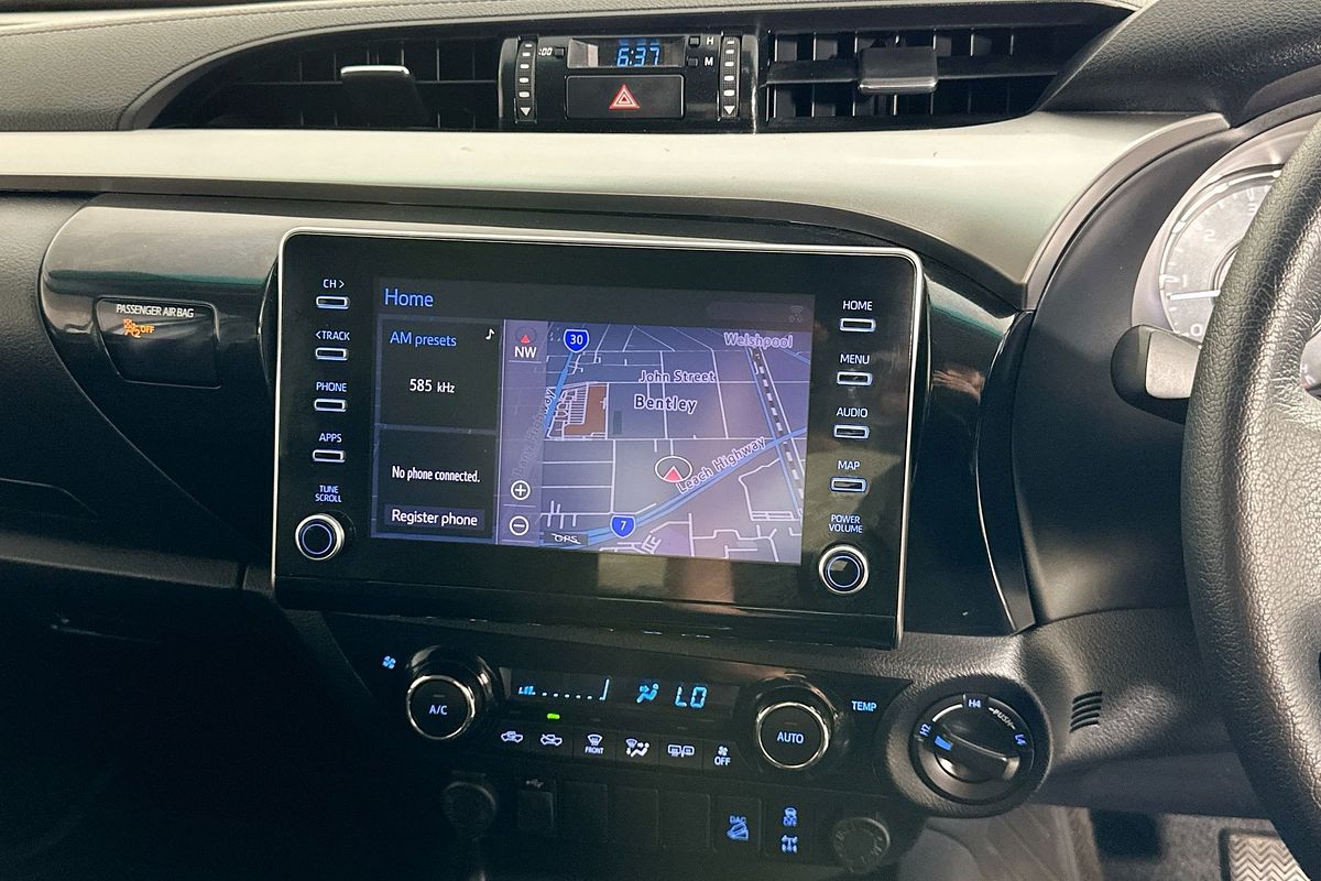 2021 Toyota HILUX SR5 (4x4) GUN126R FACELIFT 4X4