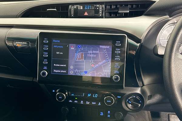 2021 Toyota HILUX SR5 (4x4) GUN126R FACELIFT 4X4