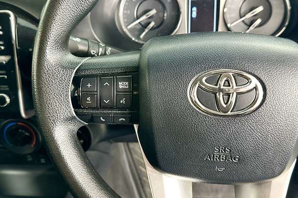 2021 Toyota HILUX SR (4x4) GUN126R 4X4