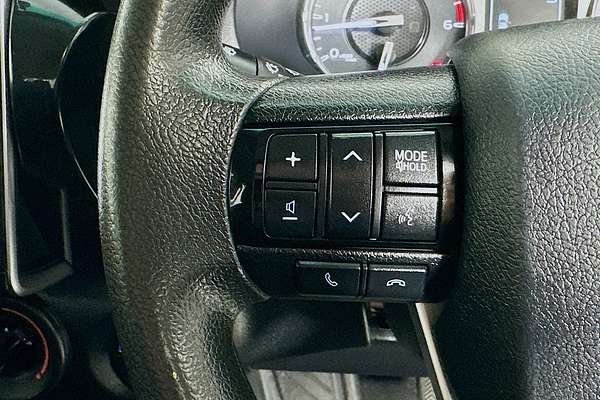 2021 Toyota HILUX SR (4x4) GUN126R 4X4