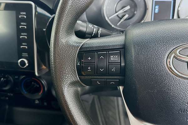 2022 Toyota HILUX SR (4x4) GUN126R 4X4