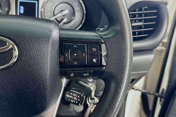 2021 Toyota HILUX SR (4x4) GUN126R FACELIFT 4X4