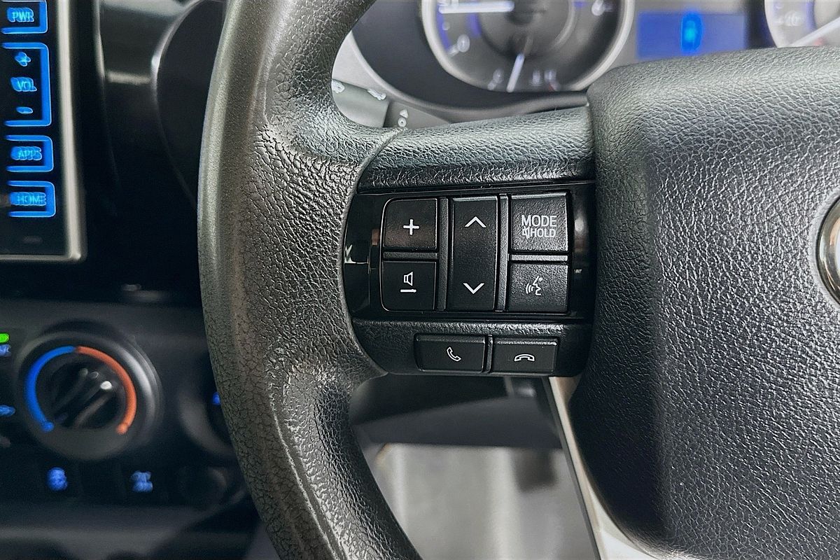2017 Toyota HILUX SR (4x4) GUN126R MY17 4X4