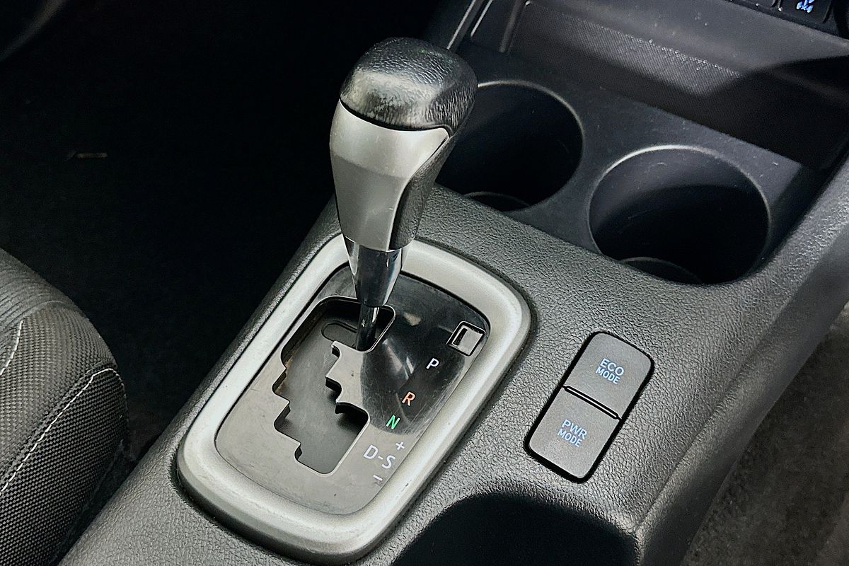 2021 Toyota HILUX SR5 (4x4) GUN126R FACELIFT 4X4