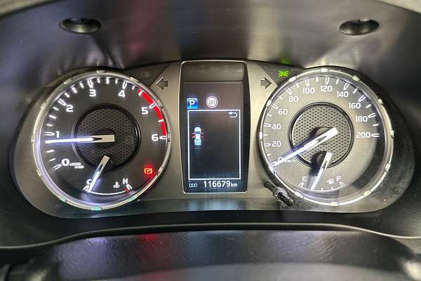 2020 Toyota HILUX SR5 GUN126R 4X4