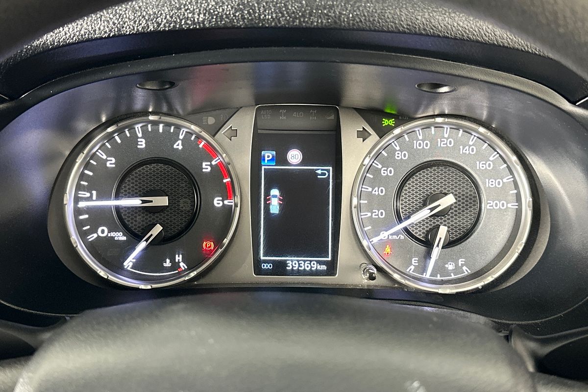 2021 Toyota HILUX SR (4x4) GUN126R FACELIFT 4X4