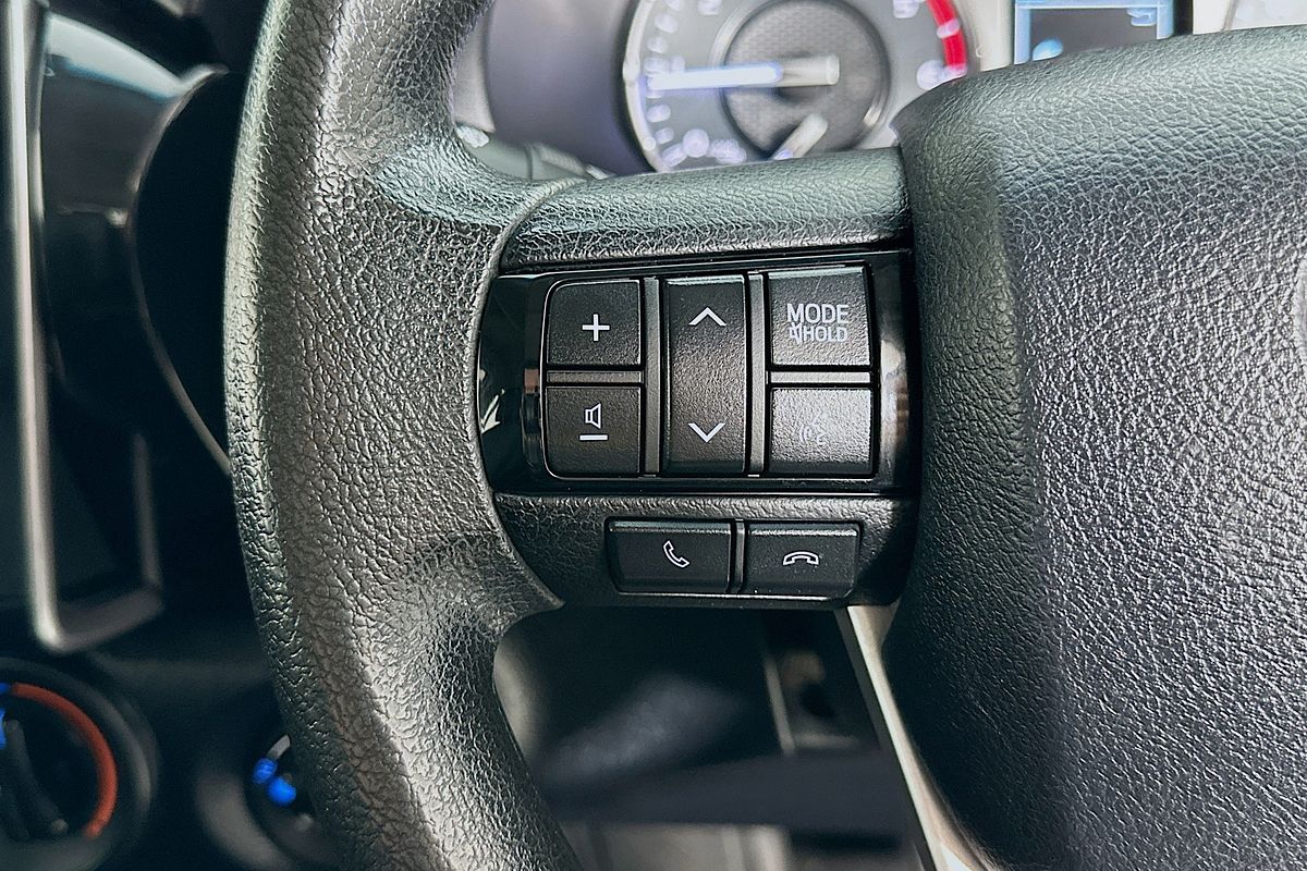 2021 Toyota HILUX SR (4x4) GUN126R 4X4