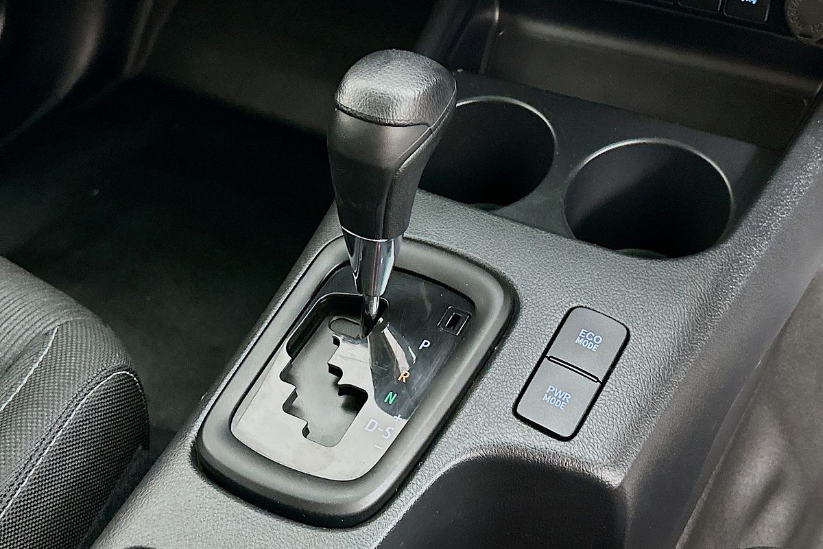 2019 Toyota HILUX SR (4x4) GUN126R MY19 4X4