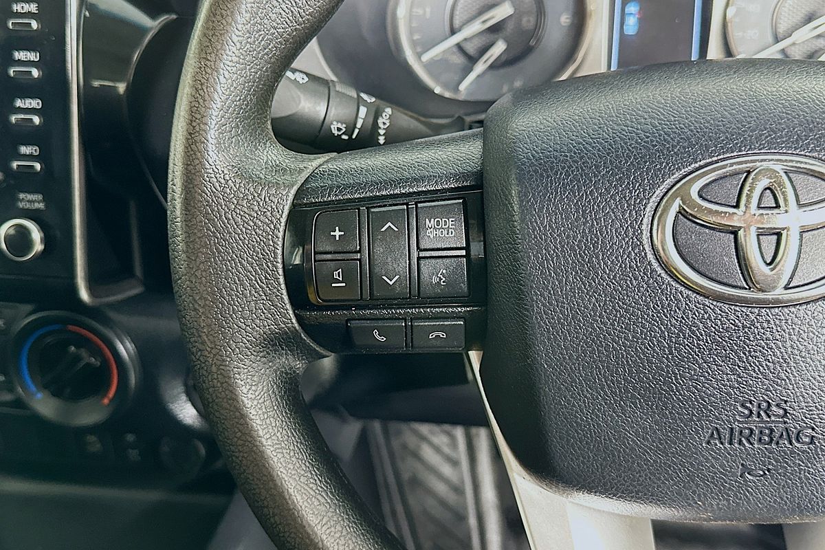 2021 Toyota HILUX SR (4x4) GUN126R 4X4