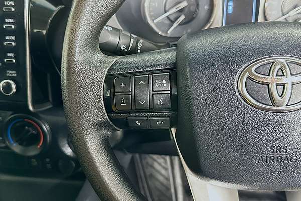 2021 Toyota HILUX SR (4x4) GUN126R 4X4