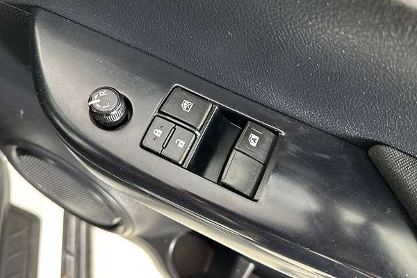 2018 Toyota HILUX SR GUN126R 4X4
